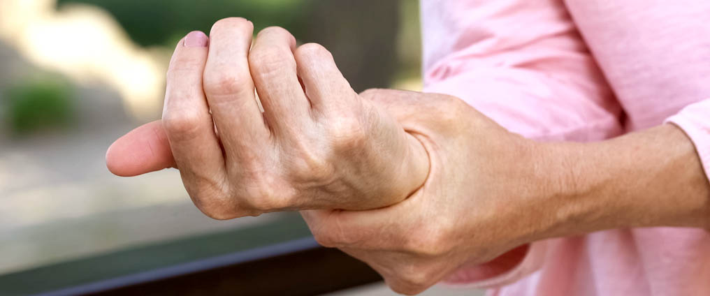 Artrose - Hoe gewrichtsslijtage herkennen en behandelen?